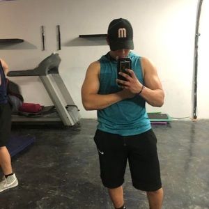 Meet your Posher, Hugo